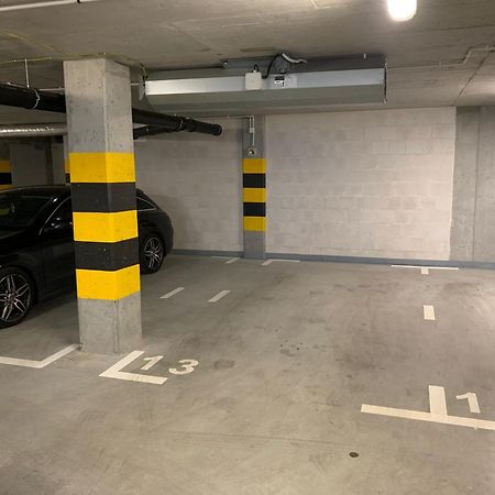 National Stadium-Brzeska Street-Underground Parking Varşovia Exterior foto